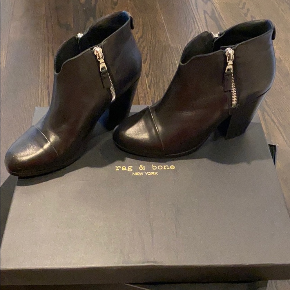 Rag & Bone black new booties